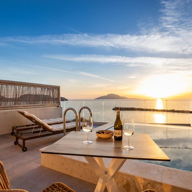 Almyra boutique suites Appartement in Karpathos | Zensitivity Almyra boutique suites Appartement -vakantie Griekenland-goedkope vakantie Griekenland-vakantie boeken-vakantie Karpathos-last minute vakantie Griekenland-zensitivity- Appartement boeken