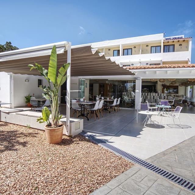 Hotel Rosamar Hotel in Formentera | Zensitivity Hotel Rosamar Hotel -vakantie Spanje-goedkope vakantie Spanje-vakantie boeken-vakantie Formentera-last minute vakantie Spanje-zensitivity- Hotel boeken
