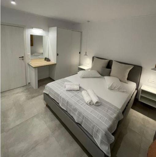 Kefalonian 360 Sunrise Appartement in Kefalonia | Zensitivity Kefalonian 360 Sunrise Appartement in Kefalonia - Afbeelding 3