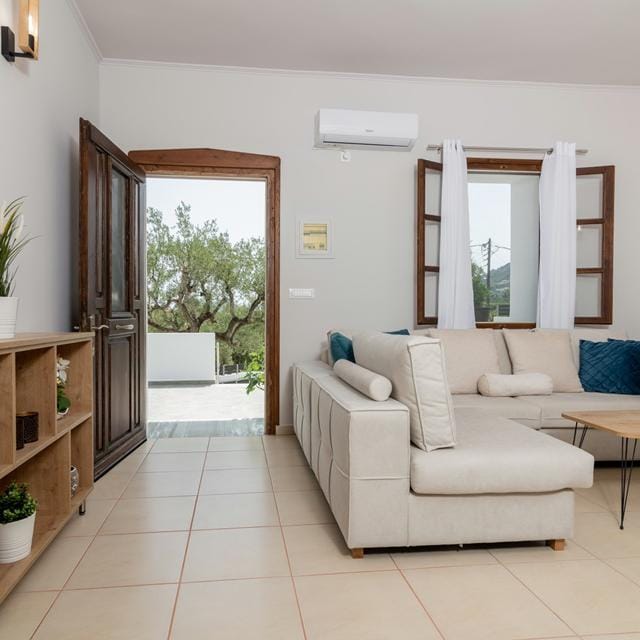 Alternative view of Villa Astoria Limni Keri Villa in Zakynthos