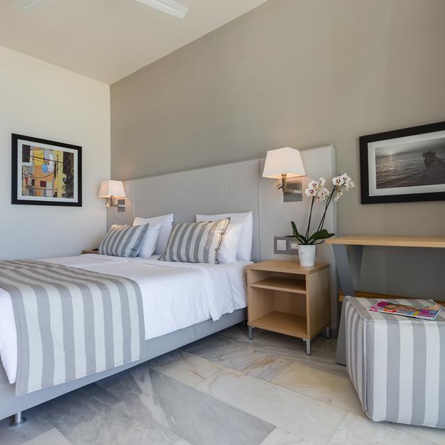 Aparthotel Acharavi Beach – Griekenland | Zensitivity -vakantie Griekenland-vakantie Acharavi-Last minute vakantie Griekenland-zensitivity vakantie