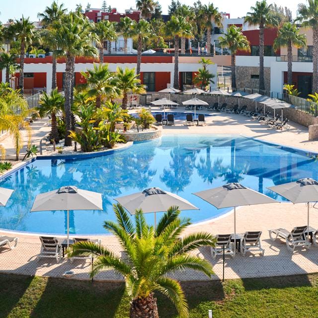 Aparthotel Vitor's Village