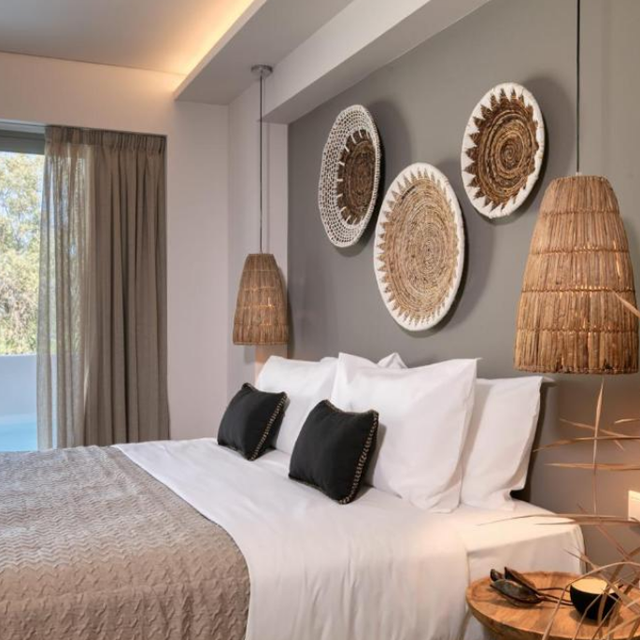 Crystal Waters – Griekenland | Zensitivity -vakantie Griekenland-vakantie Nikiana-Last minute vakantie Griekenland-zensitivity vakantie