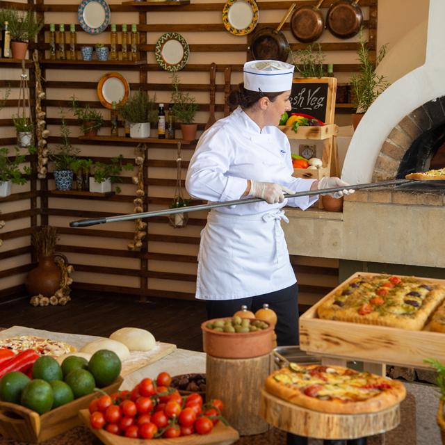 Hotel Constantinou Bros Athena Beach