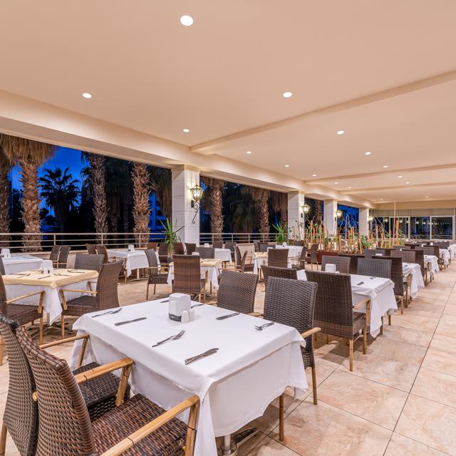 Hotel Royal Garden Beach