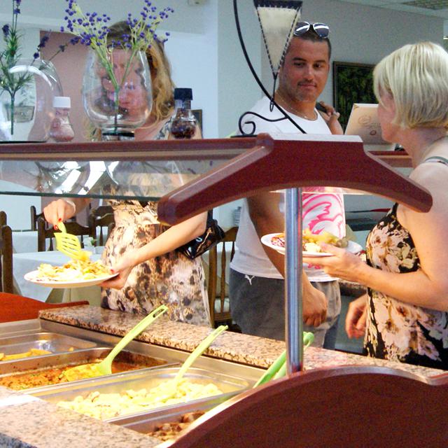 Hotel Venezia – Griekenland | Zensitivity -vakantie Griekenland-vakantie Karpathos Stad-Last minute vakantie Griekenland-zensitivity vakantie