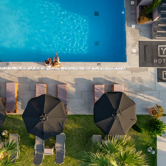 Hotel Yakinthos – Griekenland | Zensitivity -vakantie Griekenland-vakantie Paralia-Last minute vakantie Griekenland-zensitivity vakantie