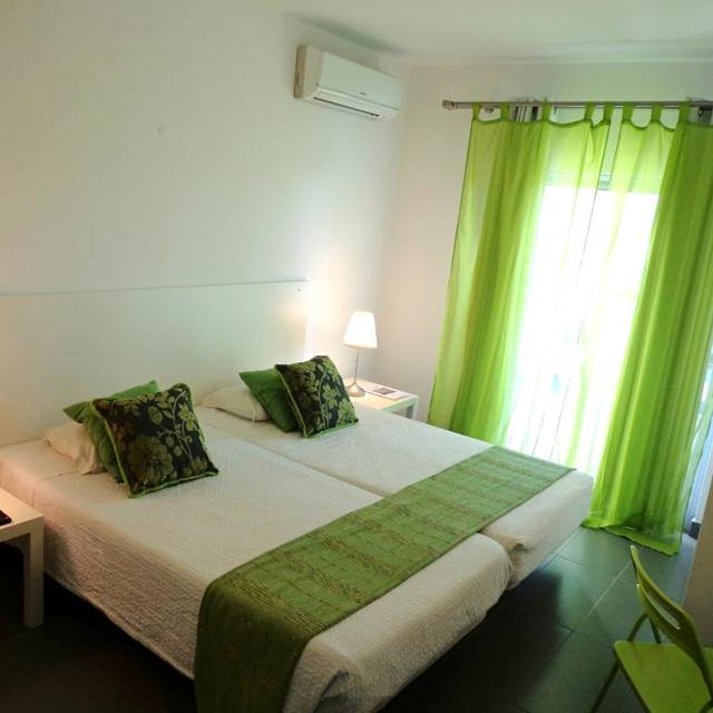 KR Albufeira Lounge – Portugal | Zensitivity -vakantie Portugal-vakantie Albufeira-Last minute vakantie Portugal-zensitivity vakantie