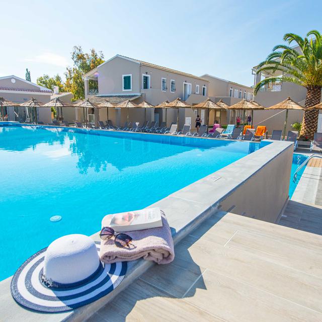 Ninos Hotel Amour Holiday Resort - adults only – Griekenland | Zensitivity Ninos Hotel Amour Holiday Resort - adults only