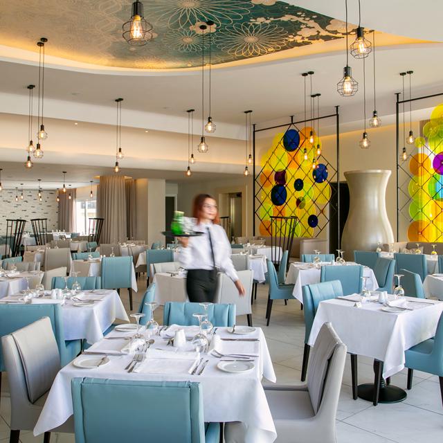 Vangelis Hotel & Suites – Cyprus | Zensitivity -vakantie Cyprus-vakantie Protaras-Last minute vakantie Cyprus-zensitivity vakantie