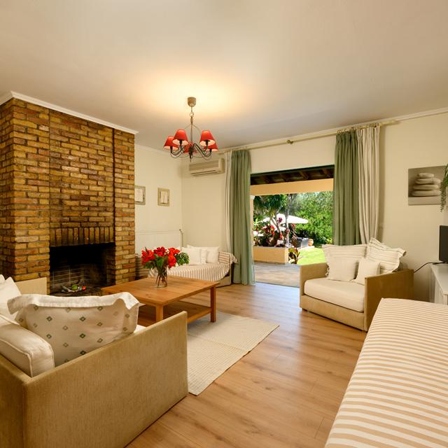 Isabella Country House Appartement in Corfu | Zensitivity Isabella Country House Appartement -vakantie Griekenland-goedkope vakantie Griekenland-vakantie boeken-vakantie Corfu-last minute vakantie Griekenland-zensitivity- Appartement boeken