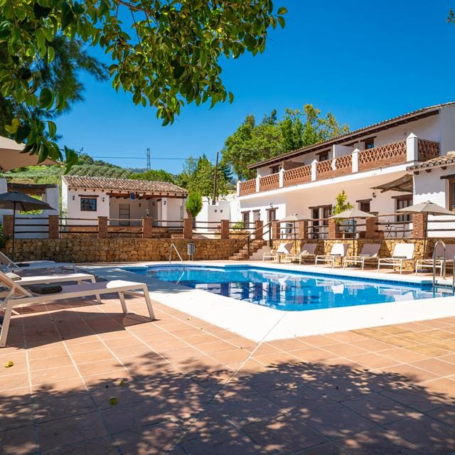 Malaga Sierra De Las Nieves - logies Aparthotel -vakantie Spanje-goedkope vakantie Spanje-vakantie boeken-vakantie Andalusië-last minute vakantie Spanje-zensitivity- Aparthotel boeken