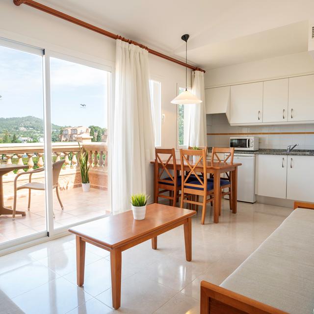 Aparthotel Ciudad Laurel AI