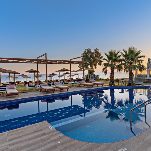 Hotel Cretan Beach Resort - adults only https://www.sunweb.nl/vakantie/reizen?tt=1271_1594434_349498_zonvakantiesunweb&r=https%3A%2F%2Fwww.sunweb.nl%2Fvakantie%2Fgriekenland%2Fkreta%2Fgeorgioupolis