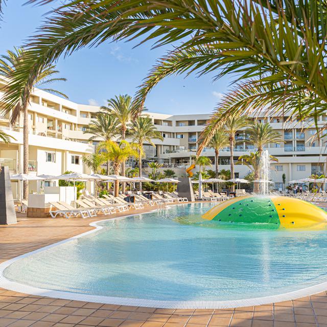 zonvakantie Hotel Iberostar Waves Playa Gaviotas Park