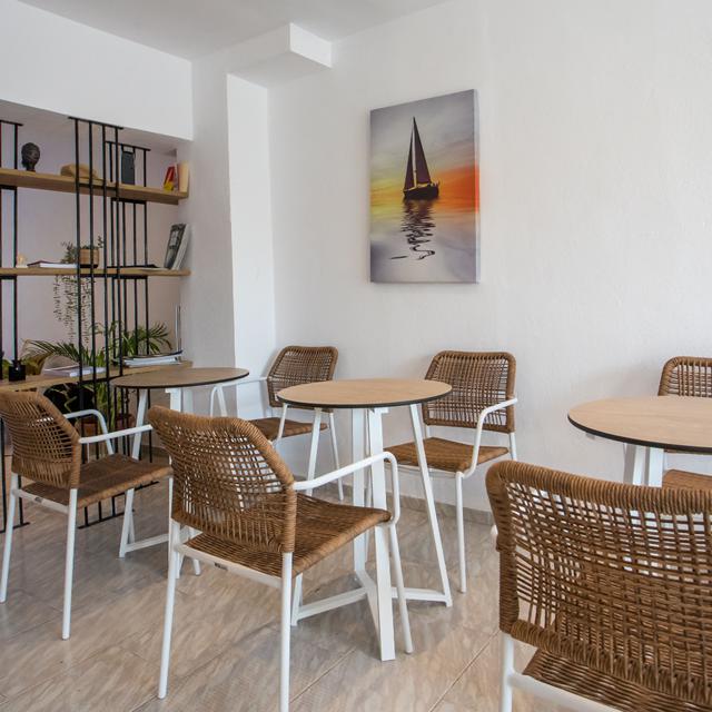Nikos B&B LO