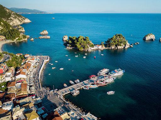 The Well Parga https://www.sunweb.nl/vakantie/reizen?tt=1271_1594434_349498_zonvakantiesunweb&r=https%3A%2F%2Fwww.sunweb.nl%2Fvakantie%2Fgriekenland%2Fepirus-parga%2Fparga